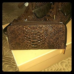 MK Brown Snake Skin Distressed Wallet(NWOT)